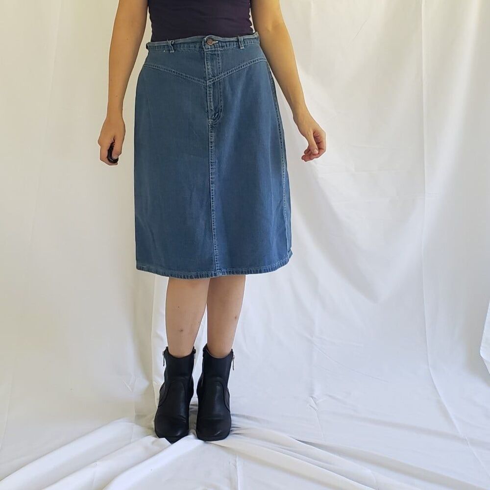 90s Chic Brand Knee Length Denim Skirt